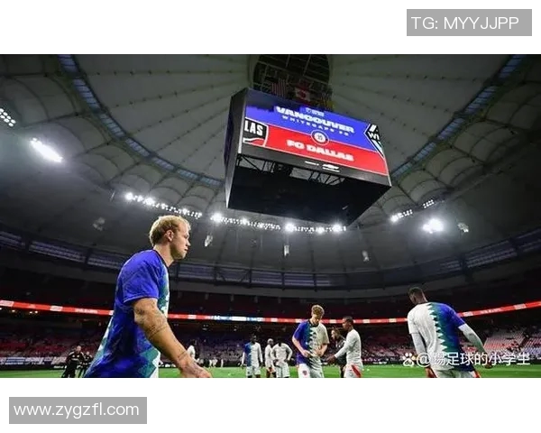 季后赛冲突升级球员与教练当众爆发激烈争执引发全场震惊